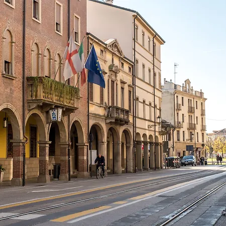 Hotel Serafino