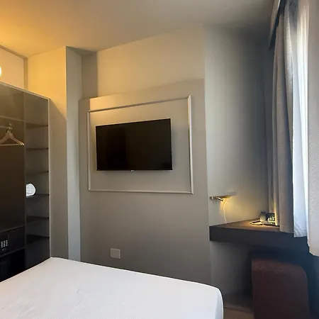 Szálloda Serafino 2*