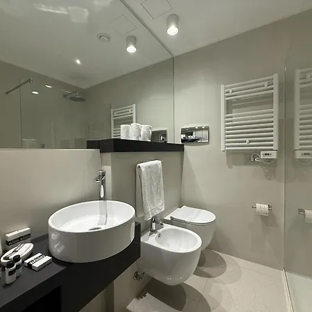 Hotel Serafino 2*