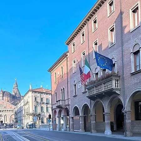 Serafino 2* Padova