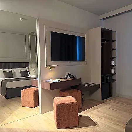 Serafino Hotel 2*